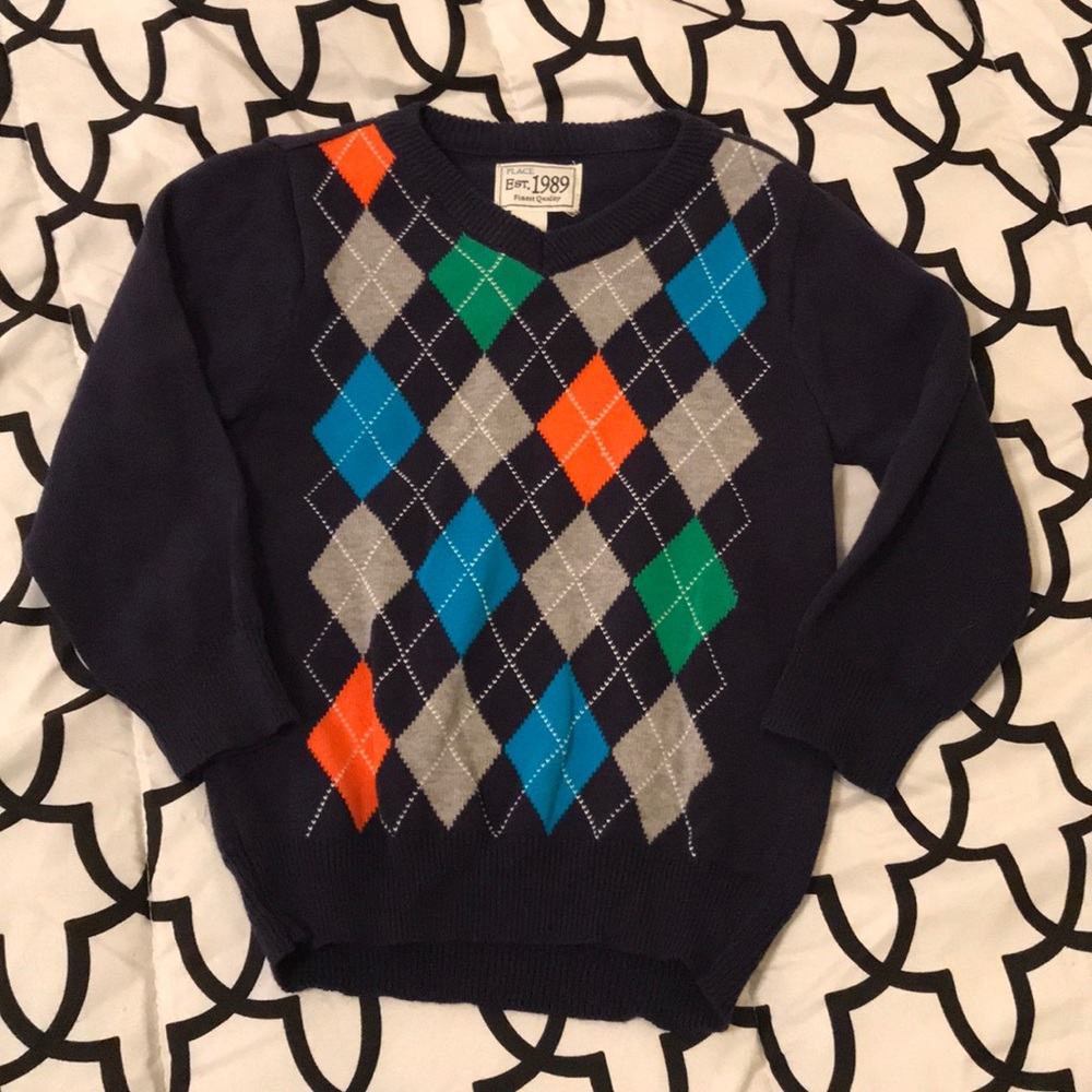 Cute sweater size 2T worn once